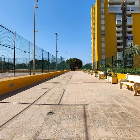 Global Properties, Con Piscina En Residencial Brezo Apartamento *